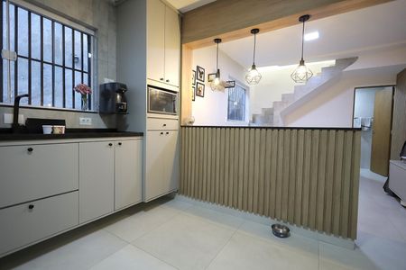 Casa à venda com 95m², 2 quartos e 2 vagas Casa à venda com 95m², 2 quartos e 2 vagasCozinha