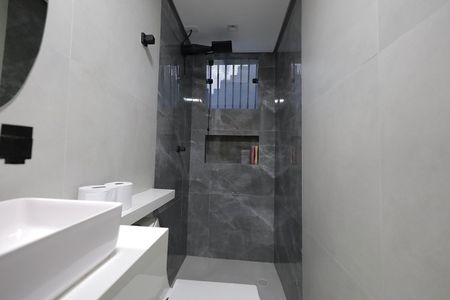 Casa à venda com 95m², 2 quartos e 2 vagas Casa à venda com 95m², 2 quartos e 2 vagasBanheiro 1