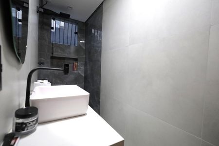 Casa à venda com 95m², 2 quartos e 2 vagas Casa à venda com 95m², 2 quartos e 2 vagasBanheiro 1