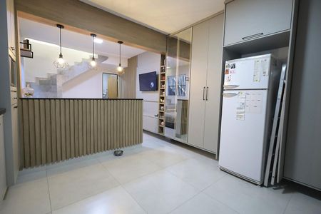 Casa à venda com 95m², 2 quartos e 2 vagas Casa à venda com 95m², 2 quartos e 2 vagasCozinha