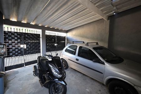 Casa à venda com 95m², 2 quartos e 2 vagas Casa à venda com 95m², 2 quartos e 2 vagasGaragem