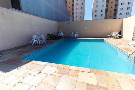 Apartamento à venda com 64m², 3 quartos e 1 vagaÁrea comum - Piscina