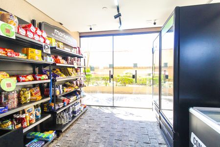 Apartamento à venda com 64m², 3 quartos e 1 vagaMini mercado