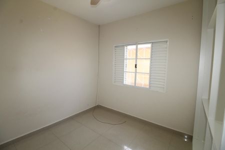 Casa para alugar com 100m², 3 quartos e 4 vagasQuarto 2