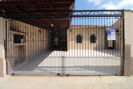 Casa para alugar com 100m², 3 quartos e 4 vagasPlaquinha 