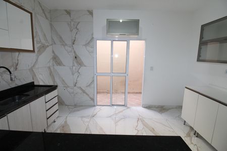 Casa para alugar com 100m², 3 quartos e 4 vagasCozinha