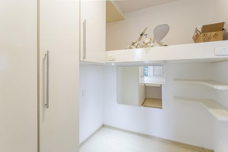 Quarto 1 de apartamento para alugar com 2 quartos, 63m² em Moema, São Paulo
