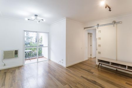 Sala de apartamento para alugar com 2 quartos, 63m² em Moema, São Paulo