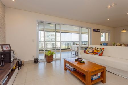 Apartamento à venda com 160m², 3 quartos e 3 vagasSala