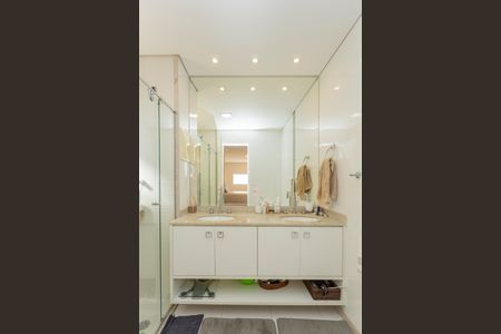 Apartamento à venda com 160m², 3 quartos e 3 vagasBanheiro da Suíte 1