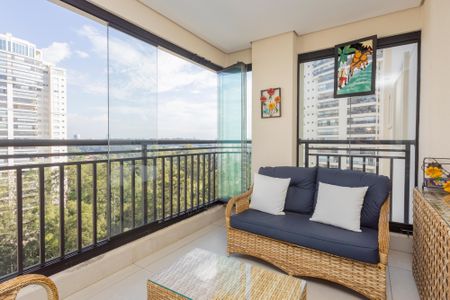 Apartamento à venda com 160m², 3 quartos e 3 vagasVaranda