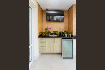 Apartamento à venda com 160m², 3 quartos e 3 vagasChurrasqueira