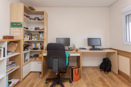 Apartamento à venda com 160m², 3 quartos e 3 vagasQuarto Suíte 2