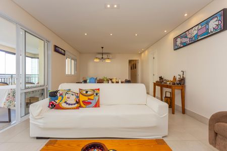 Apartamento à venda com 160m², 3 quartos e 3 vagasSala