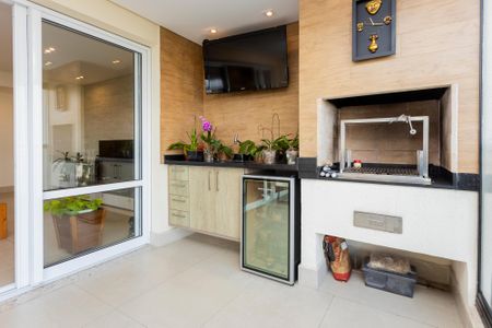 Apartamento à venda com 160m², 3 quartos e 3 vagasChurrasqueira