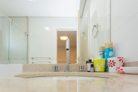 Apartamento à venda com 160m², 3 quartos e 3 vagasBanheiro da Suíte 2