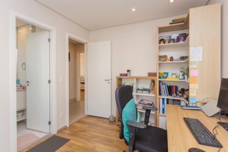 Apartamento à venda com 160m², 3 quartos e 3 vagasQuarto Suíte 2