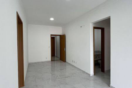 Sala de apartamento para alugar com 2 quartos, 87m² em Gonzaga, Santos