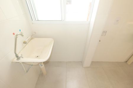 Apartamento para alugar com 80m², 2 quartos e 1 vaga Apartamento para alugar com 80m², 2 quartos e 1 vagaCozinha e Área de Serviço