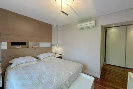 Apartamento à venda com 190m², 3 quartos e 4 vagas