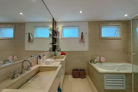 Apartamento à venda com 190m², 3 quartos e 4 vagas