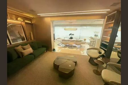 Apartamento à venda com 220m², 3 quartos e 3 vagas