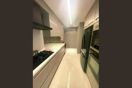 Apartamento à venda com 220m², 3 quartos e 3 vagas