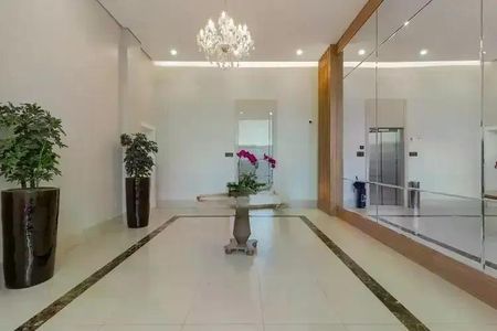Apartamento à venda com 220m², 3 quartos e 3 vagas