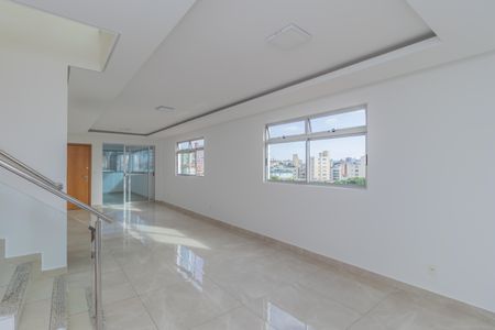 Apartamento à venda com 4 quartos, 259m² em Floresta, Belo Horizonte