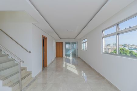 Apartamento à venda com 4 quartos, 259m² em Floresta, Belo Horizonte