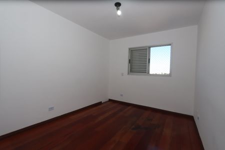 Apartamento à venda com 82m², 3 quartos e 1 vagaQuarto 2
