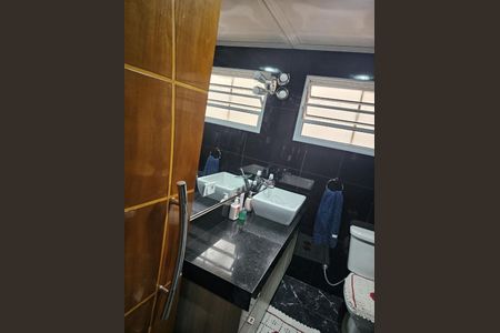 Casa à venda com 3 quartos, 150m² em Vila Palmares, Santo André