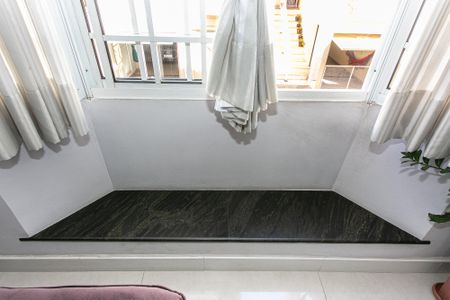Casa de condomínio à venda com 135m², 3 quartos e 2 vagasSala