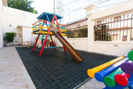 Casa de condomínio à venda com 135m², 3 quartos e 2 vagasÁrea comum - Playground
