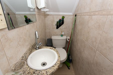 Casa de condomínio à venda com 135m², 3 quartos e 2 vagasLavabo 2