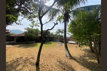 Casa à venda com 1240m², 5 quartos e 4 vagas