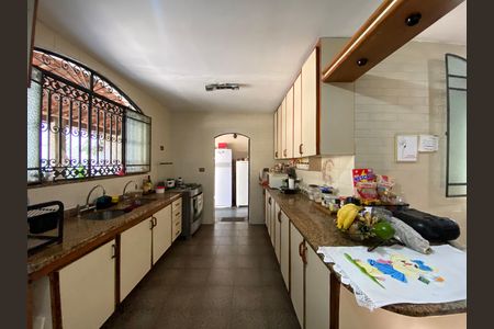 Casa à venda com 1240m², 5 quartos e 4 vagas