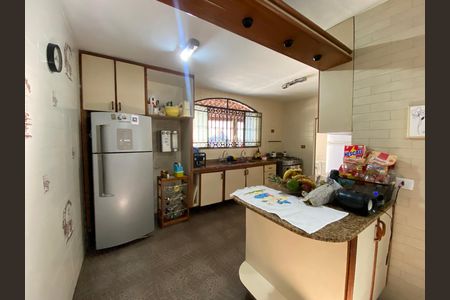 Casa à venda com 1240m², 5 quartos e 4 vagas