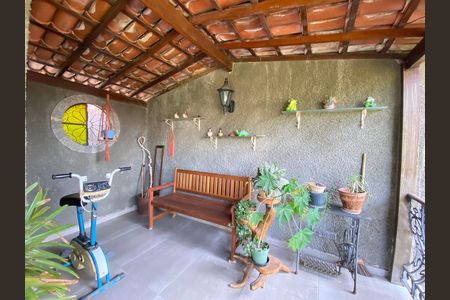 Casa à venda com 1240m², 5 quartos e 4 vagas