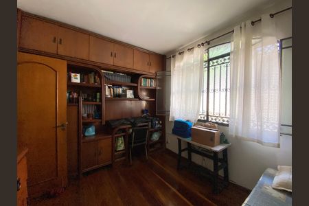 Casa à venda com 1240m², 5 quartos e 4 vagas