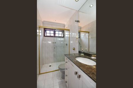Casa à venda com 300m², 4 quartos e 3 vagasBanheiro da Suíte 3