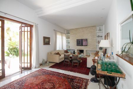 Casa à venda com 300m², 4 quartos e 3 vagasSala de Estar