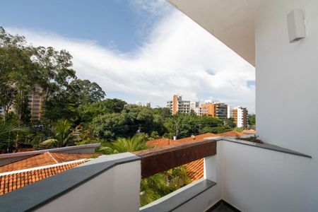 Casa à venda com 300m², 4 quartos e 3 vagasVaranda da Suíte 1
