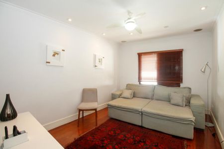 Casa à venda com 300m², 4 quartos e 3 vagasQuarto