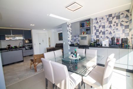 Apartamento para alugar com 94m², 3 quartos e 2 vagas Apartamento para alugar com 94m², 3 quartos e 2 vagasSala de Jantar
