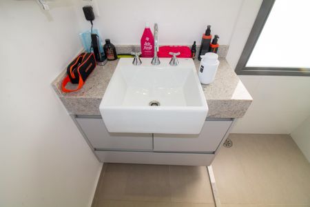 Apartamento para alugar com 94m², 3 quartos e 2 vagas Apartamento para alugar com 94m², 3 quartos e 2 vagasBanheiro da Suíte 1