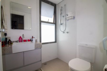 Apartamento para alugar com 94m², 3 quartos e 2 vagas Apartamento para alugar com 94m², 3 quartos e 2 vagasBanheiro da Suíte 1