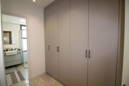Apartamento para alugar com 94m², 3 quartos e 2 vagas Apartamento para alugar com 94m², 3 quartos e 2 vagasCloset da Suíte 3