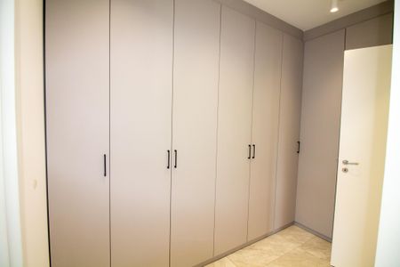 Apartamento para alugar com 94m², 3 quartos e 2 vagas Apartamento para alugar com 94m², 3 quartos e 2 vagasCloset da Suíte 3