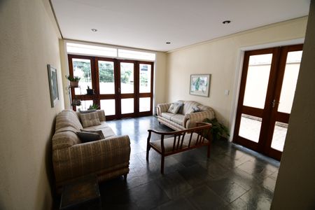 Apartamento para alugar com 53m², 1 quarto e 1 vagaHall social